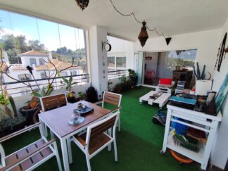 Piso de 3 dormitorios, con gran terraza y dos maños, en Alhaurín el Grande