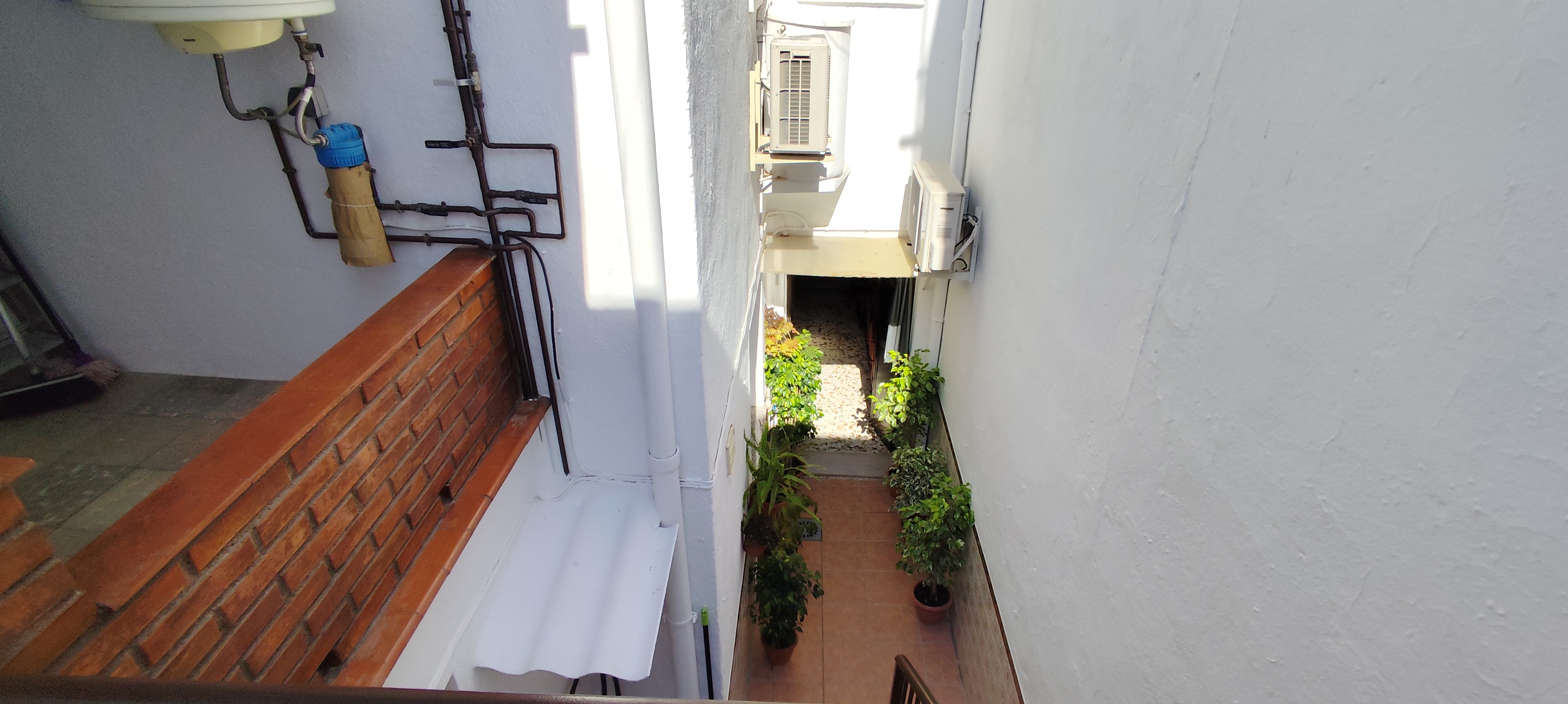 Casa céntrica en Coín, 3 dormitorios, patio y terraza - Imagen 4