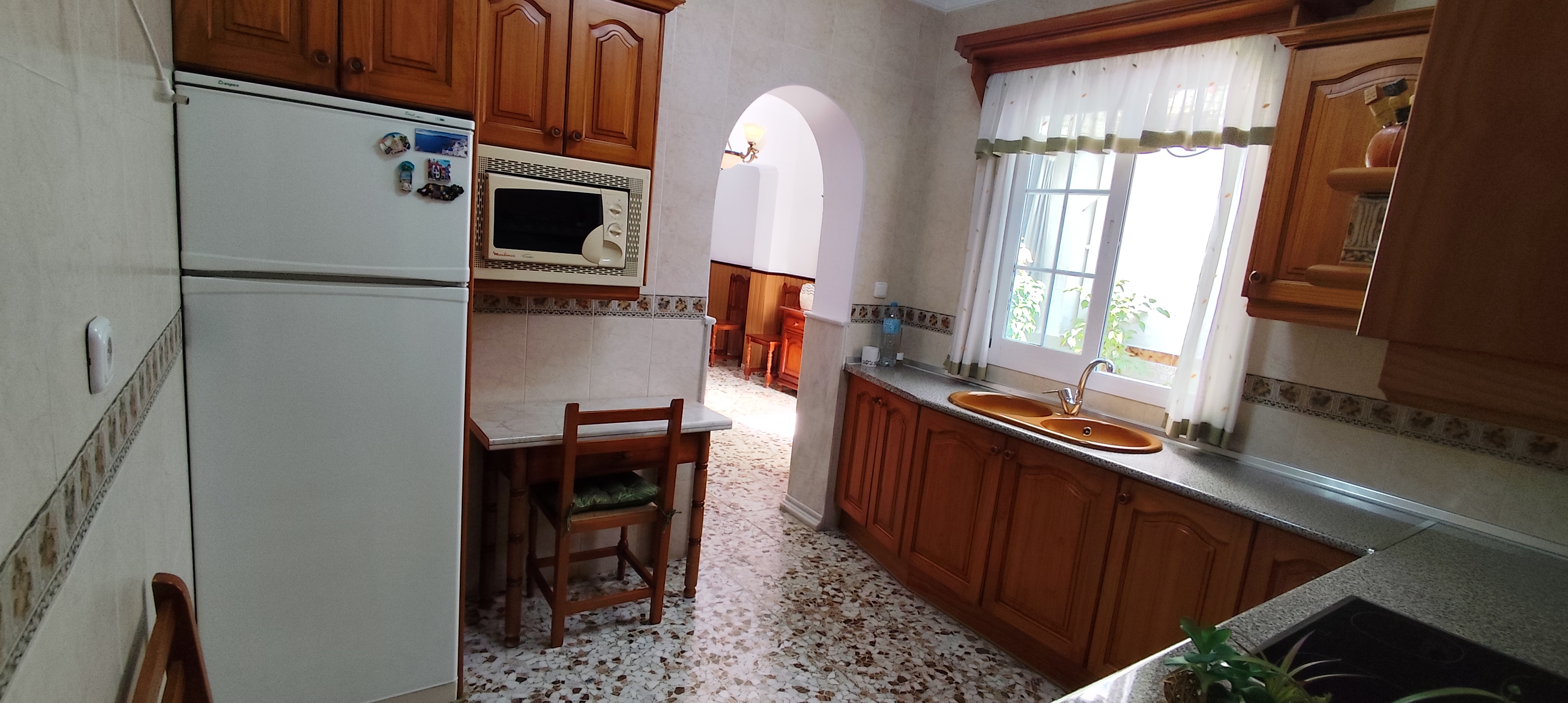 Casa céntrica en Coín, 3 dormitorios, patio y terraza - Imagen 9