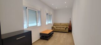 Casa céntrica con 4 dormitorios y 2 baños en Coín