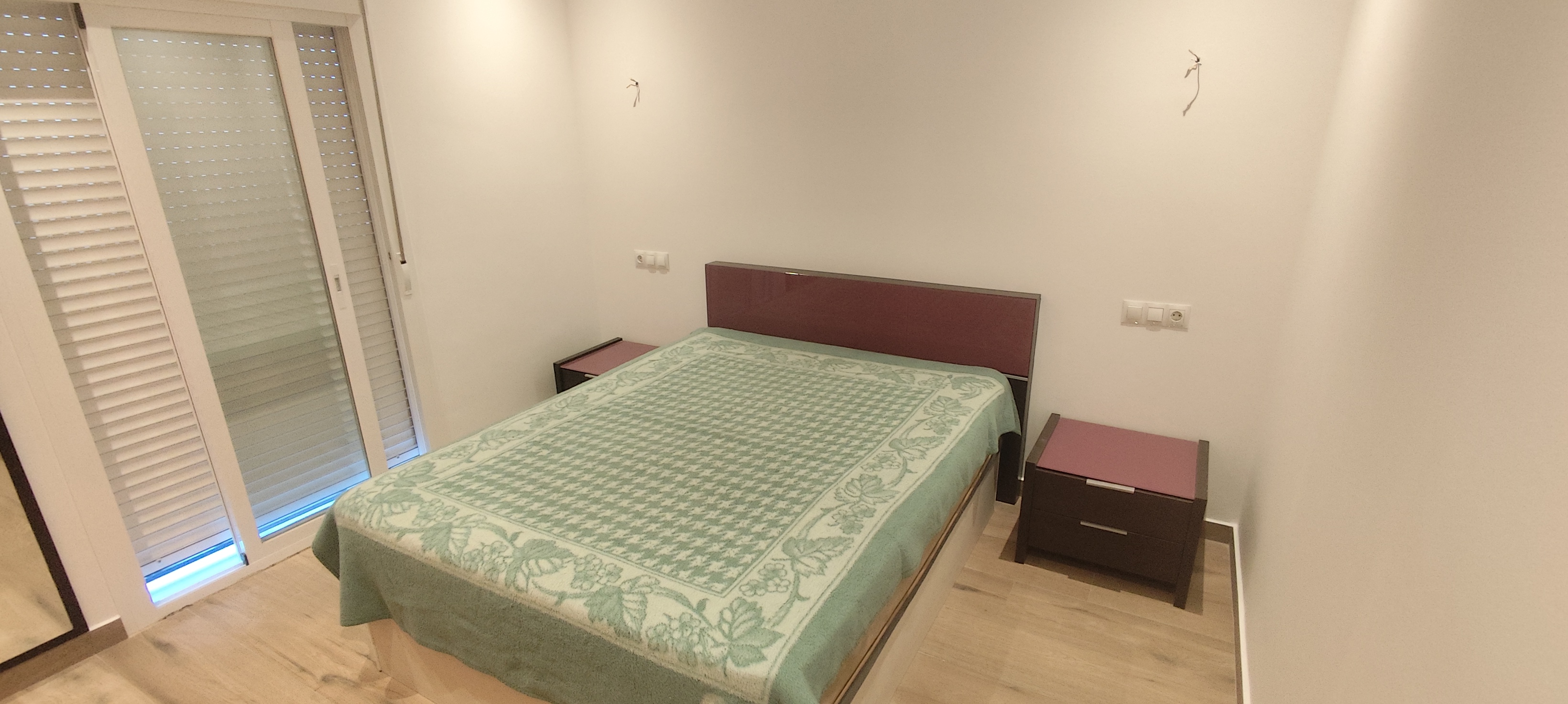 Casa céntrica con 4 dormitorios y 2 baños en Coín - Imagen 15