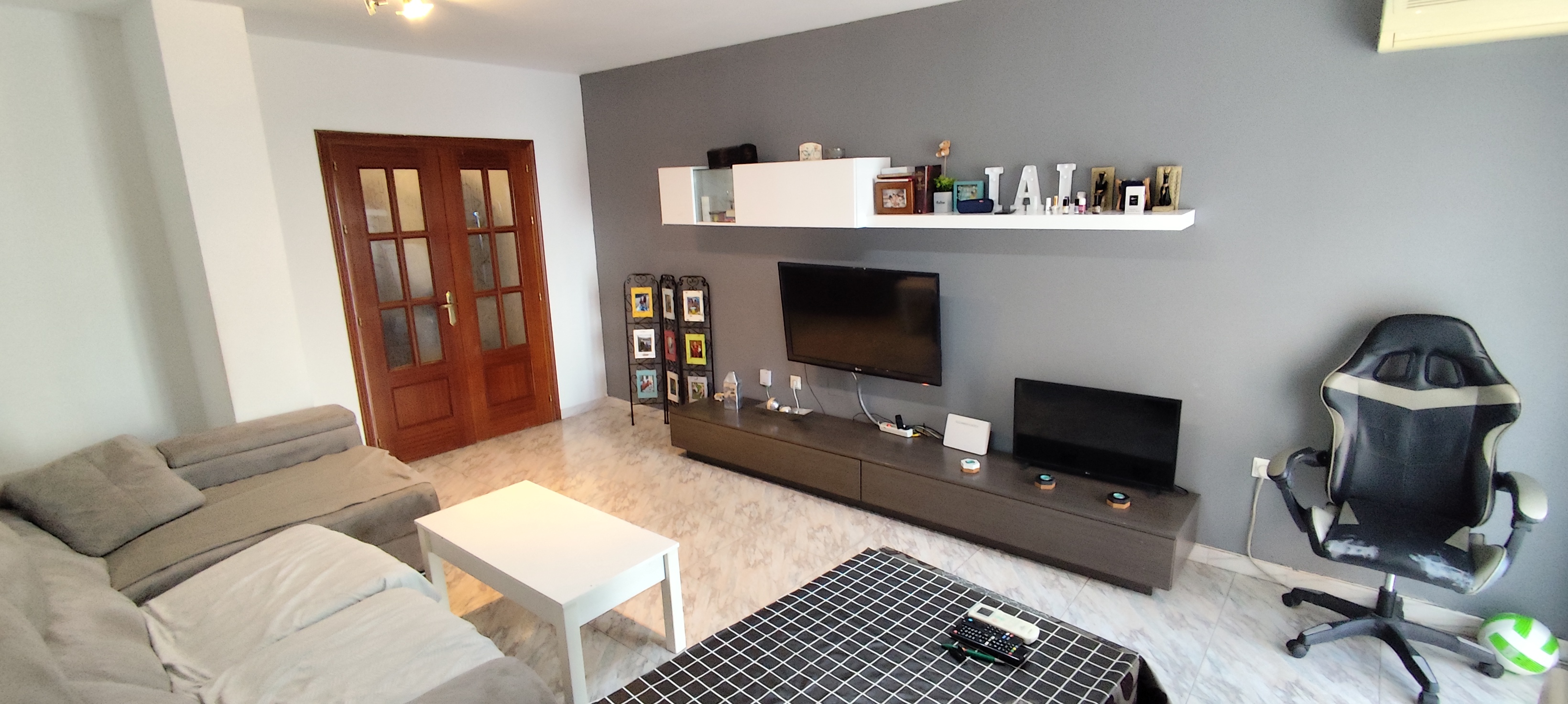Piso de 3 dormitorio, 2 baños y terraza en Coín