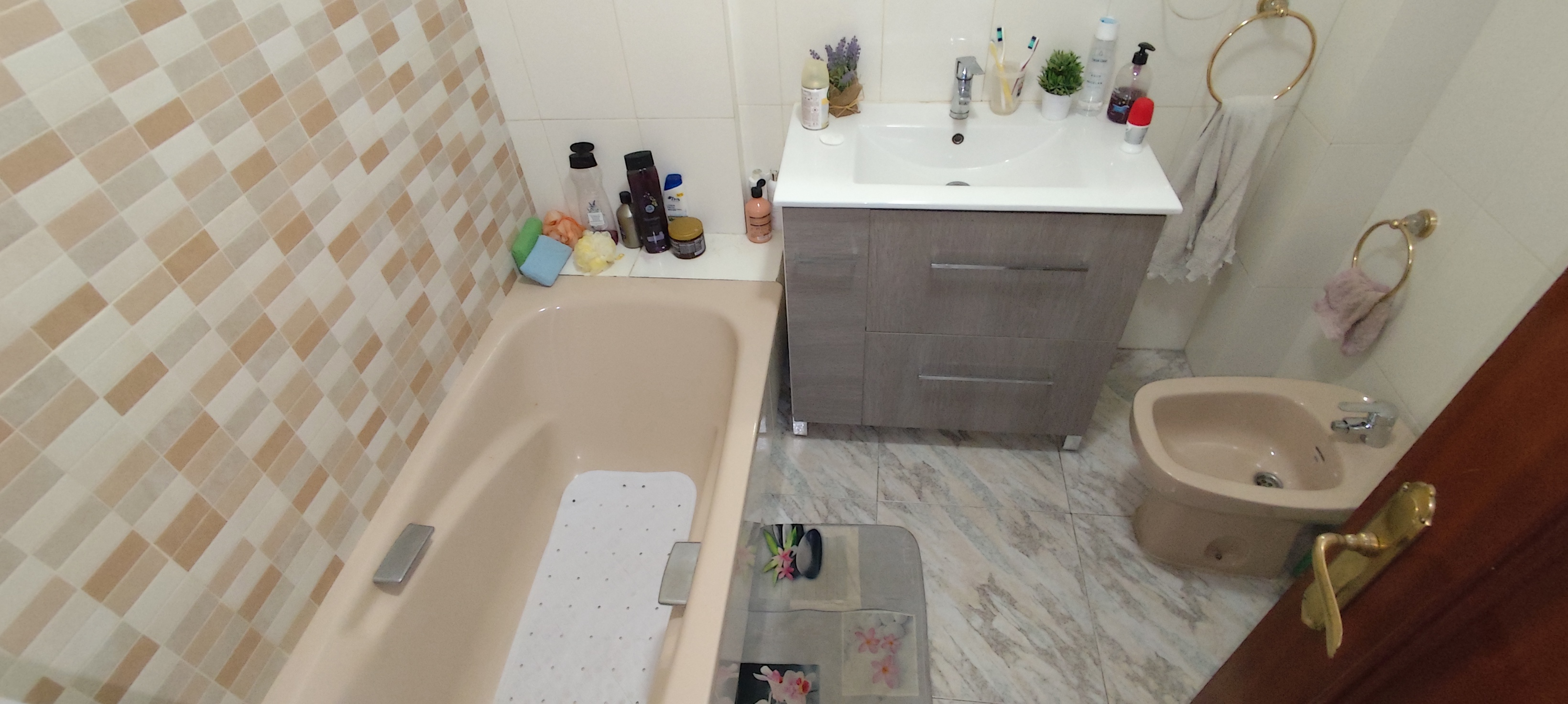 Piso de 3 dormitorio, 2 baños y terraza en Coín - Imagen 27