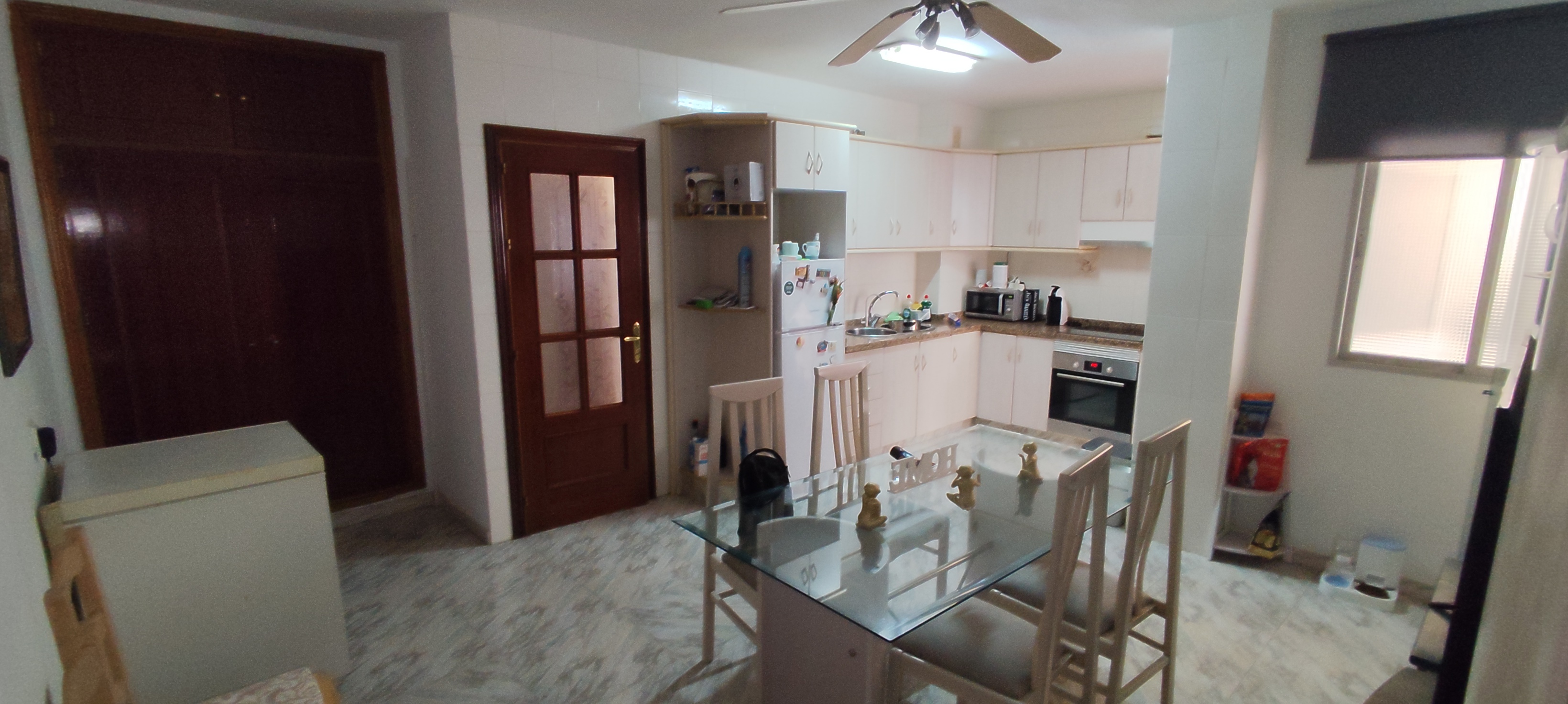 Piso de 3 dormitorio, 2 baños y terraza en Coín - Imagen 12