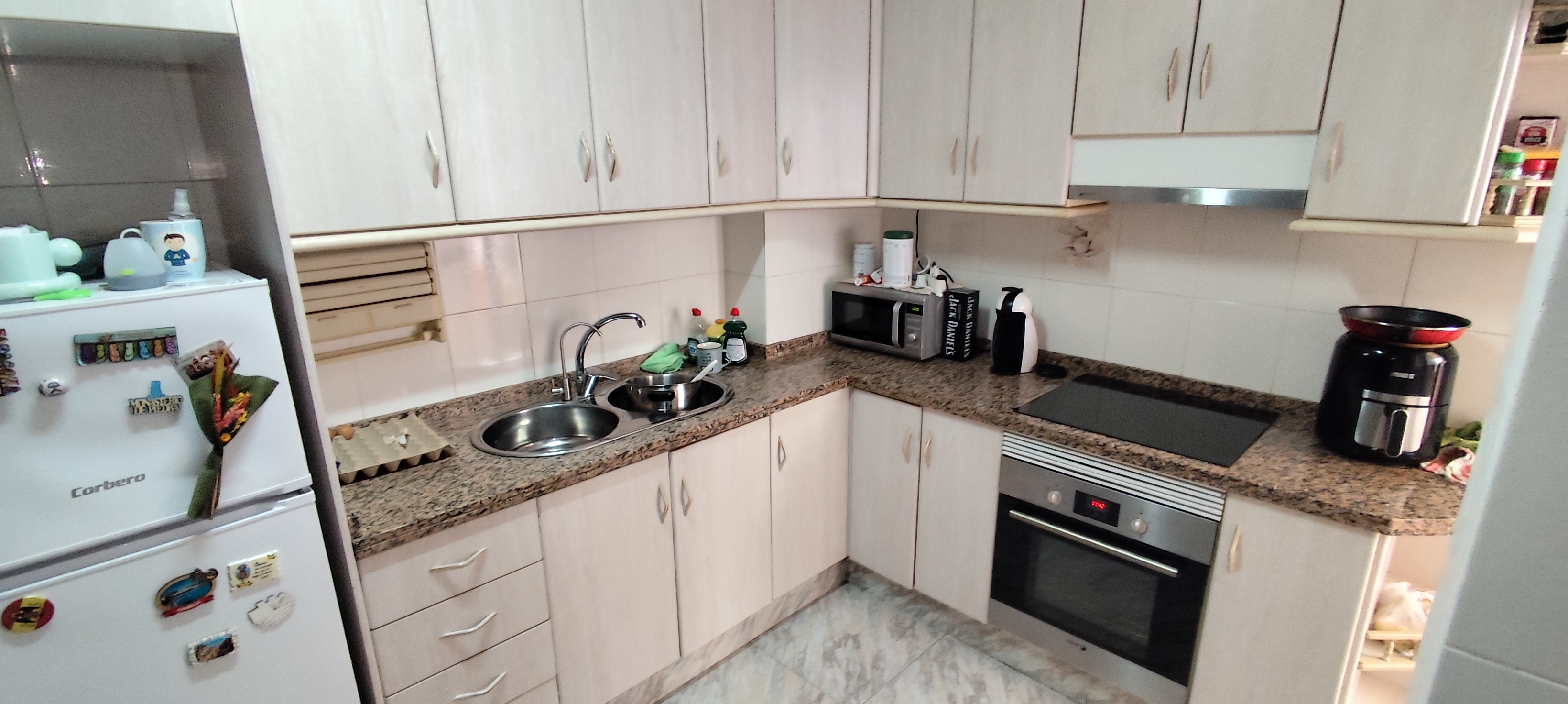 Piso de 3 dormitorio, 2 baños y terraza en Coín - Imagen 14